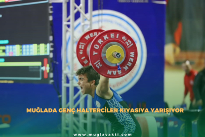 Muğla'da Genç Halterciler Kıyasıya Yarışıyor