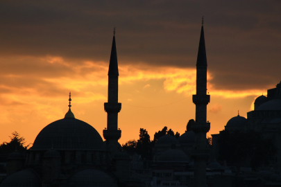 2025 Yılı Dini Gün ve Geceler